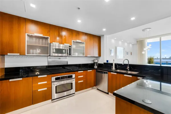 $5,500 | 7901 Hispanola Avenue, Unit 1802, North Bay Village, FL 33141