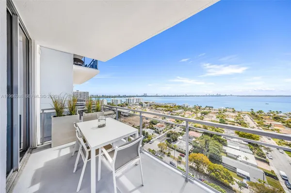 $5,500 | 7901 Hispanola Avenue, Unit 1802, North Bay Village, FL 33141
