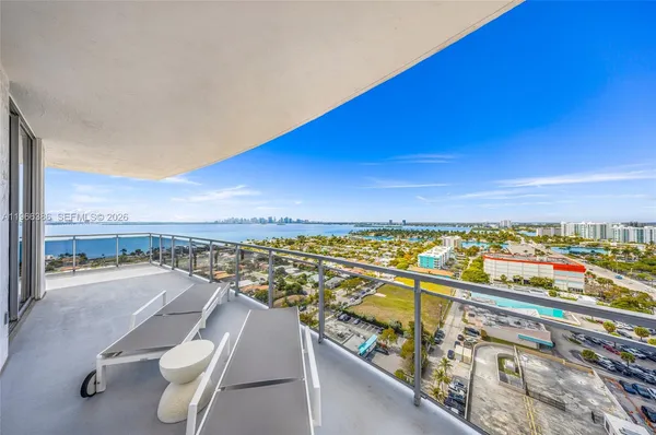 $5,500 | 7901 Hispanola Avenue, Unit 1802, North Bay Village, FL 33141