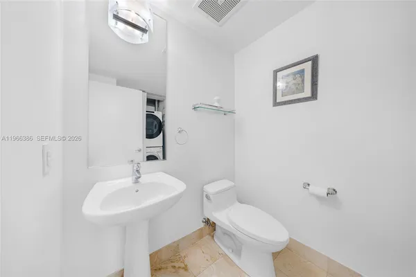 $5,500 | 7901 Hispanola Avenue, Unit 1802, North Bay Village, FL 33141