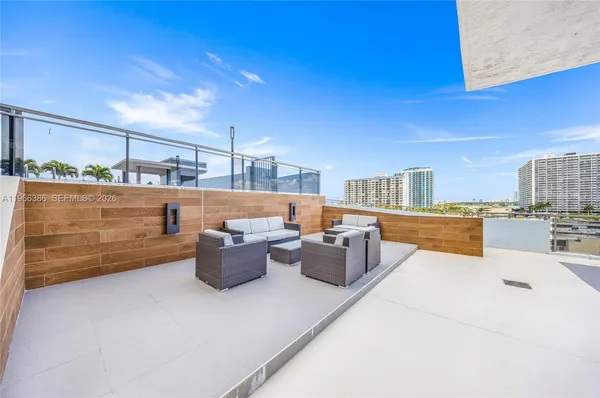 $5,500 | 7901 Hispanola Avenue, Unit 1802, North Bay Village, FL 33141