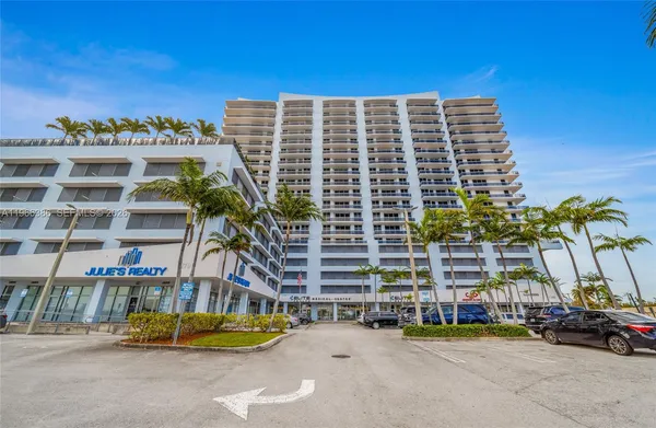 $5,500 | 7901 Hispanola Avenue, Unit 1802, North Bay Village, FL 33141