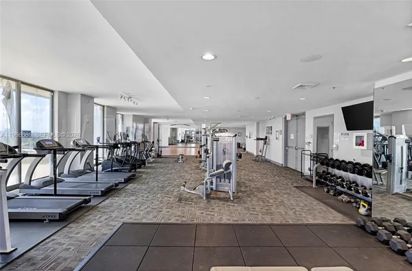 $5,500 | 7901 Hispanola Avenue, Unit 1802, North Bay Village, FL 33141