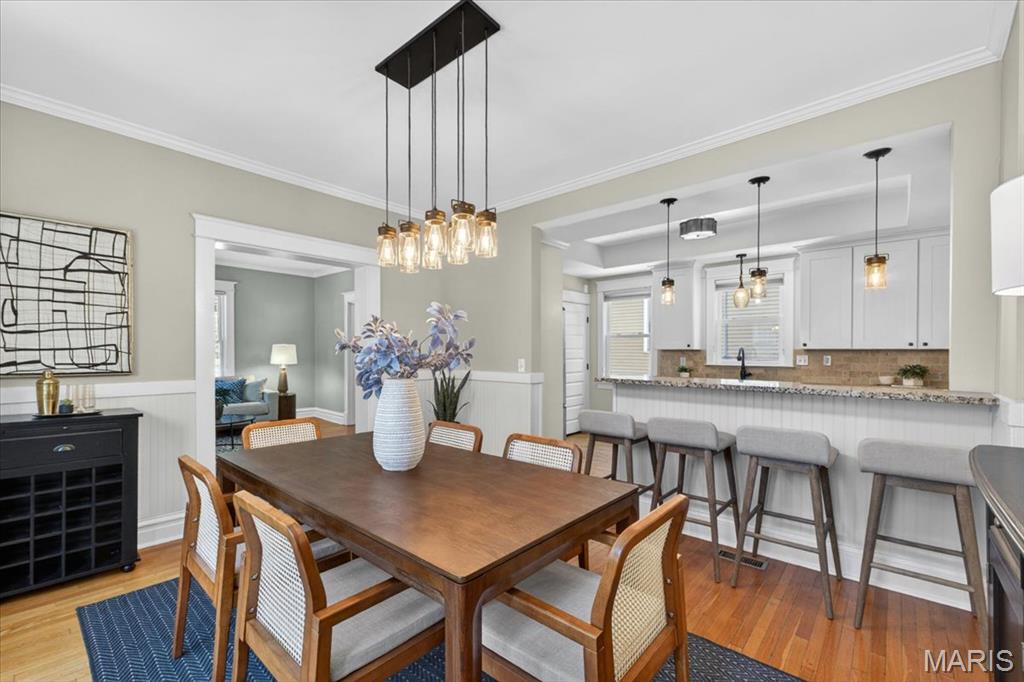 424 Spring Avenue Webster Groves, MO 63119 - Photo 6 of 34