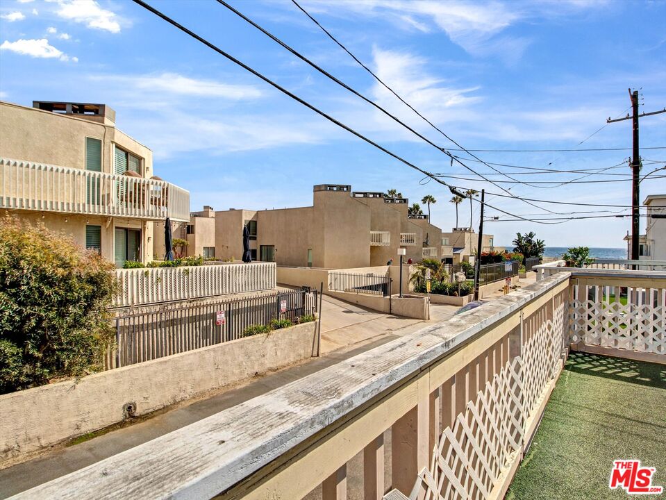 104 Sunridge Street Playa del Rey, CA 90293 - Photo 1 of 61