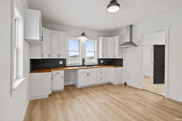 $270,000 | 12200 East Gregory Road, Albany, IN 47320