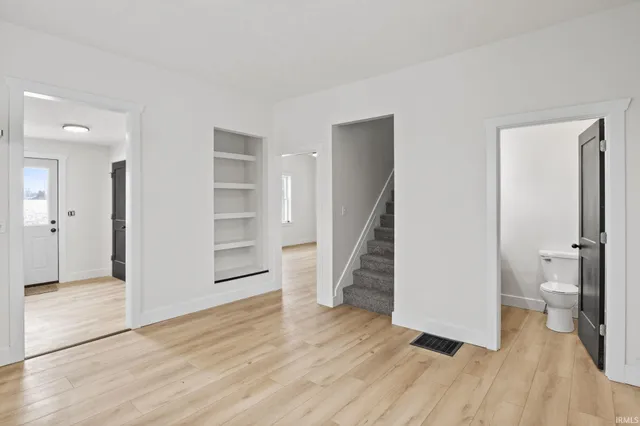 $270,000 | 12200 East Gregory Road, Albany, IN 47320