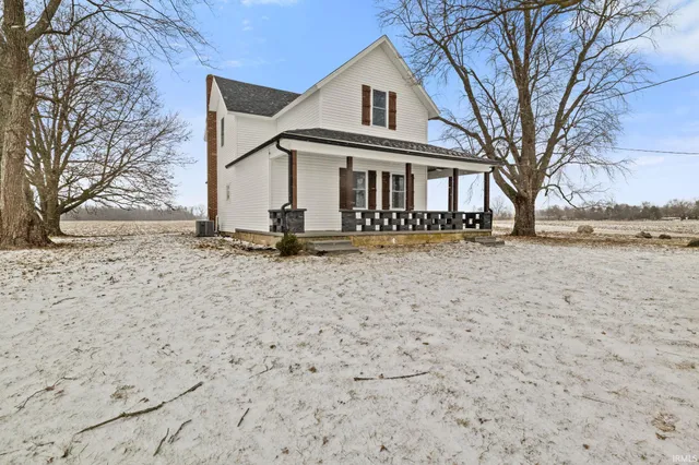 $270,000 | 12200 East Gregory Road, Albany, IN 47320