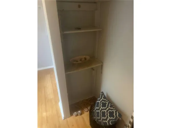 $1,600 | 1426 Washington Street Northeast, Unit 1, Minneapolis, MN 55413