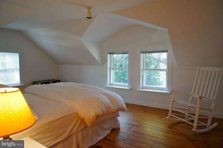 221 Long Point Road Crownsville, MD 21032 - Photo 14 of 25 Bedroom