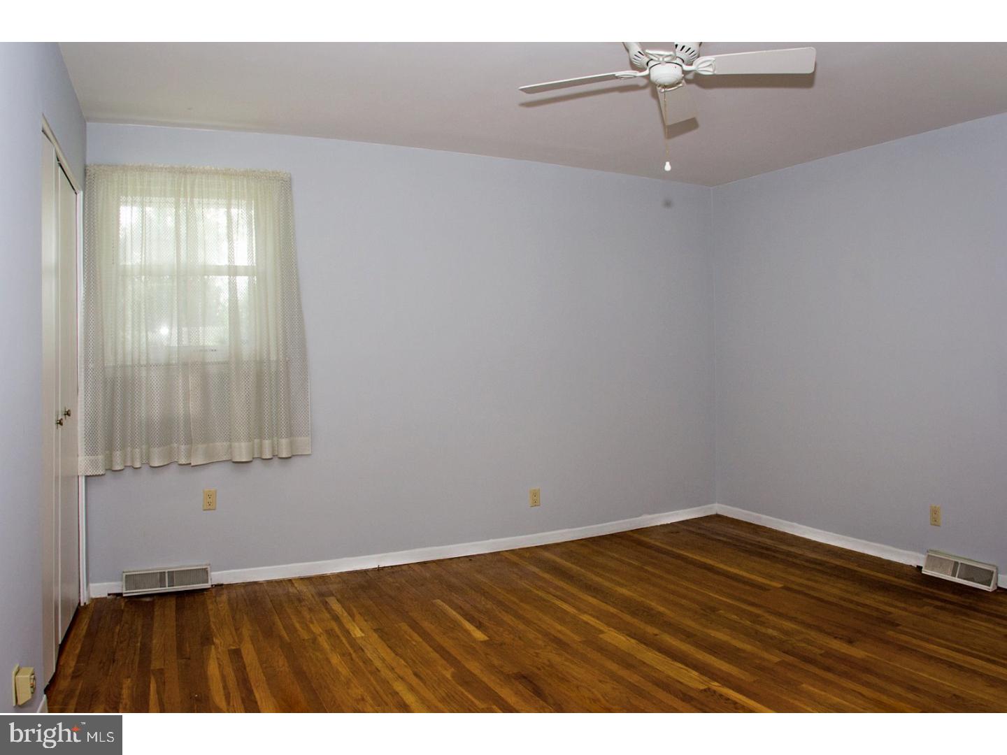 222 Avon Road Cherry Hill, NJ 08034 - Photo 14 of 25 Bedroom - Main