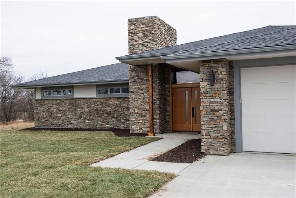 11 East 1100 Road Baldwin City, KS 66006 - Photo 2 of 30