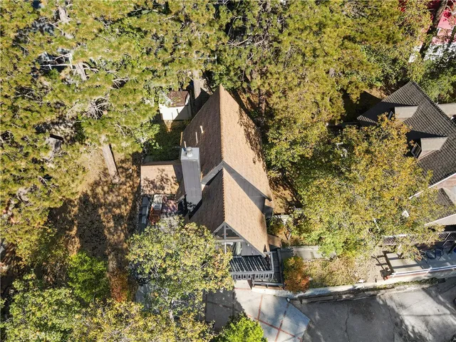 $398,500 | 33020 Arrowbear Drive, Running Springs, CA 92382