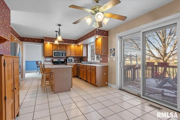 $317,500 | 3813 Brandonshire Drive, Springfield, IL 62704