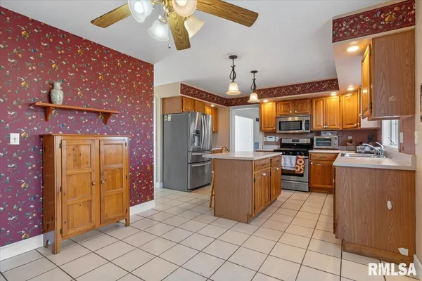 $317,500 | 3813 Brandonshire Drive, Springfield, IL 62704