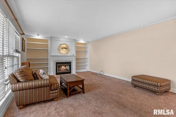 $317,500 | 3813 Brandonshire Drive, Springfield, IL 62704