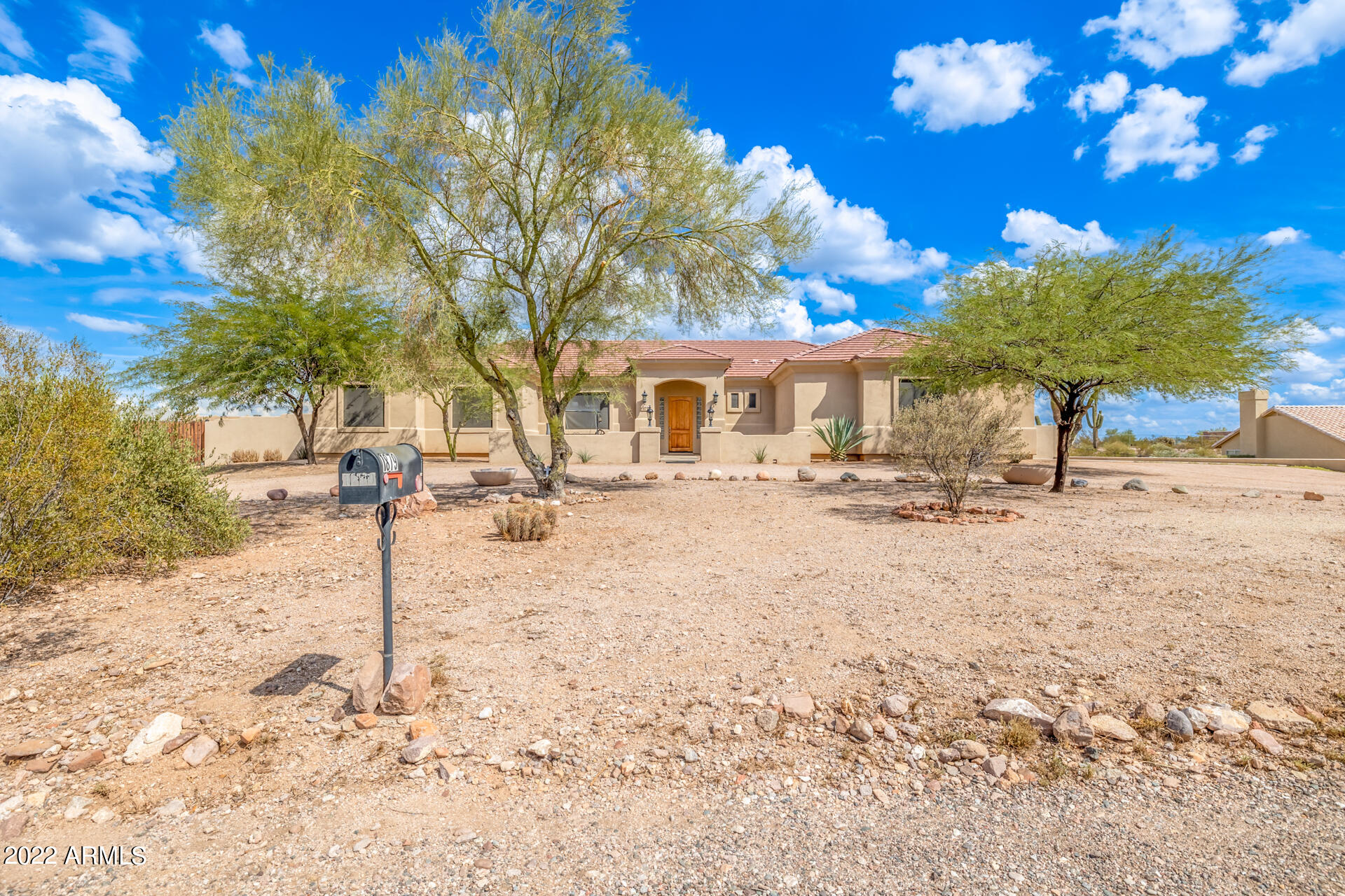 1879 North Hilton Road Apache Junction, AZ 85119 - Photo 8 of 89 01 - Hilton