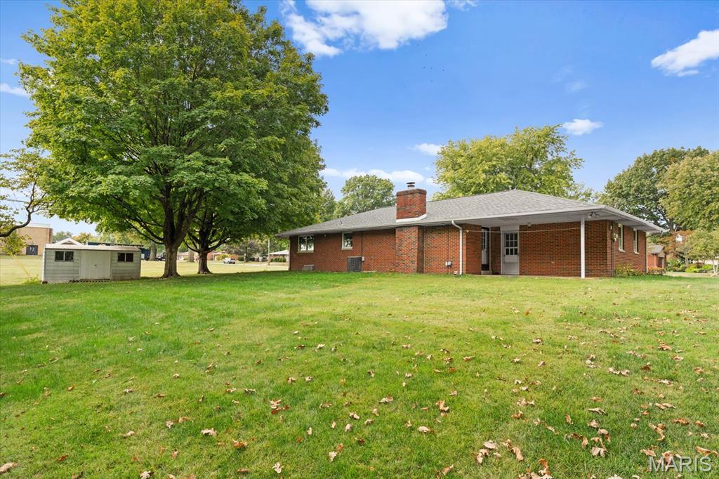 402 South Smiley Street O'Fallon, IL 62269 - Photo 5 of 39 Gallery Image 5