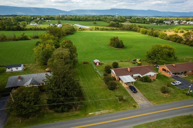 a view of a yard with an outdoor space