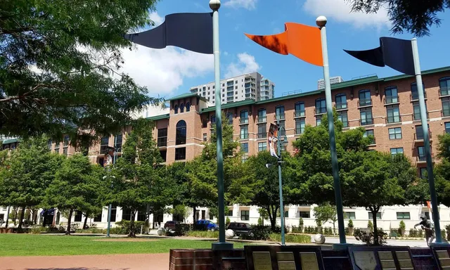 $2,310 | 500 Crawford Street, Unit 413, Houston, TX 77002