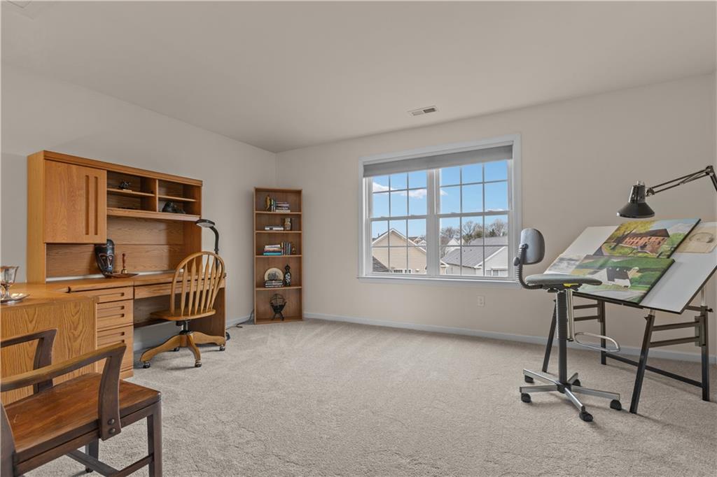 137 Freedom Lane Sewickley, PA 15143 - Photo 27 of 36 a workspace with furniture and window