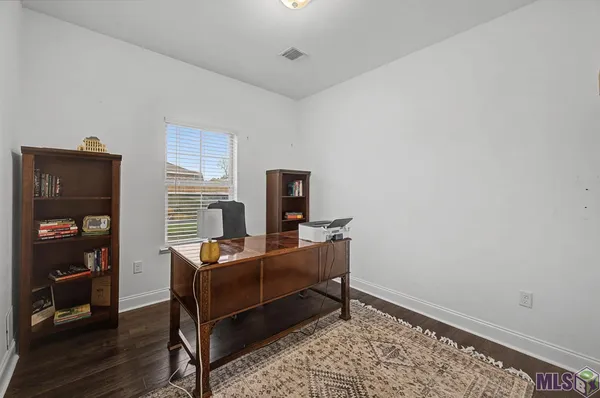 $260,000 | 180 Belle Isle Drive, Thibodaux, LA 70301