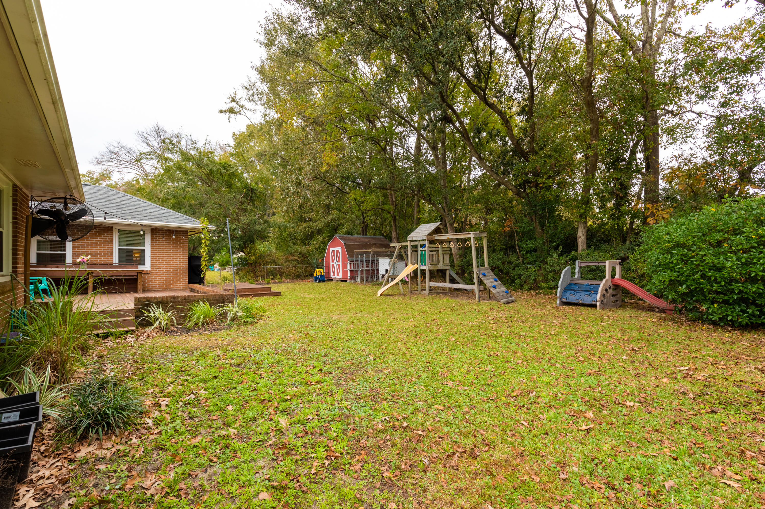 348 Canterbury Road Charleston, SC 29407 - Photo 31 of 34 348Canterbury-KeenEyeMarketing-32