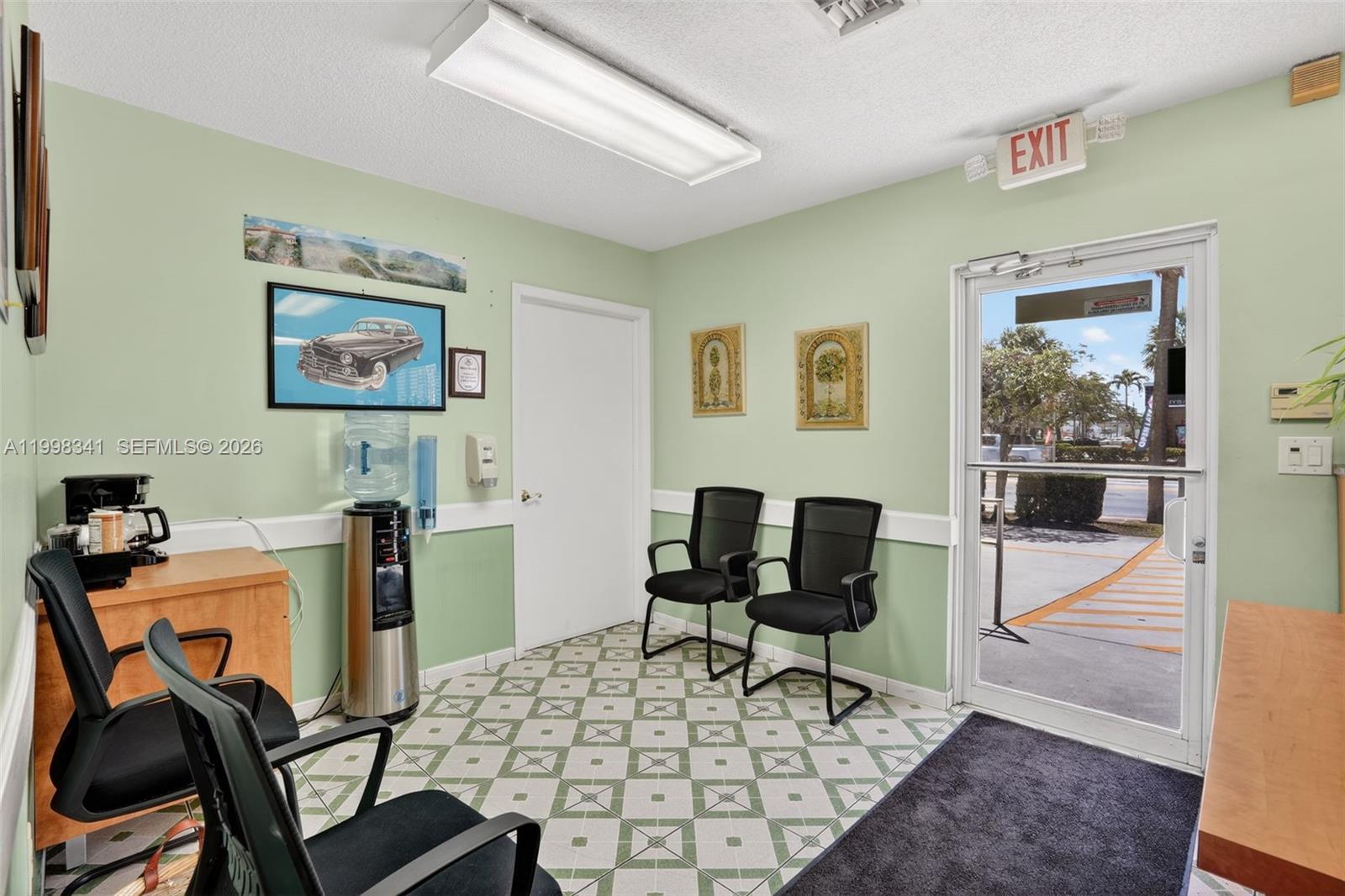 6701 Southwest 8th Street Miami, FL 33144 - Photo 12 of 51 Photo 12