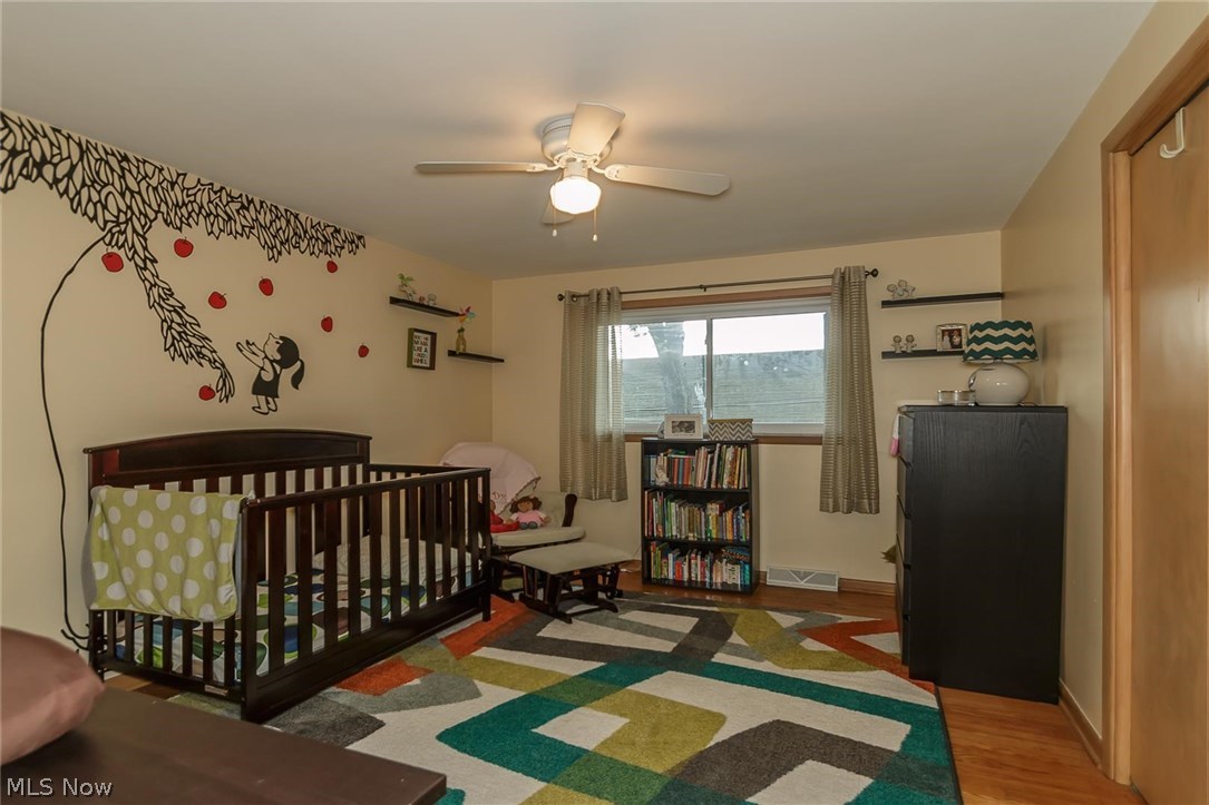 5672 Falkirk Road Lyndhurst, OH 44124 - Photo 15 of 27