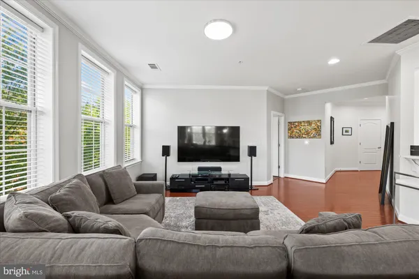 $620,000 | 400 Cameron Station Boulevard, Unit 202, Alexandria, VA 22304