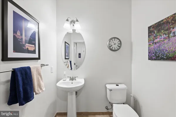 $620,000 | 400 Cameron Station Boulevard, Unit 202, Alexandria, VA 22304