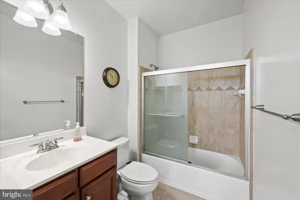$620,000 | 400 Cameron Station Boulevard, Unit 202, Alexandria, VA 22304