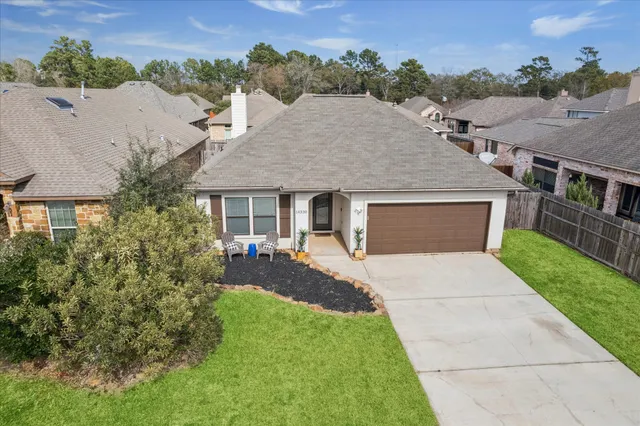 $280,000 | 14330 South Summerchase Circle, Willis, TX 77318