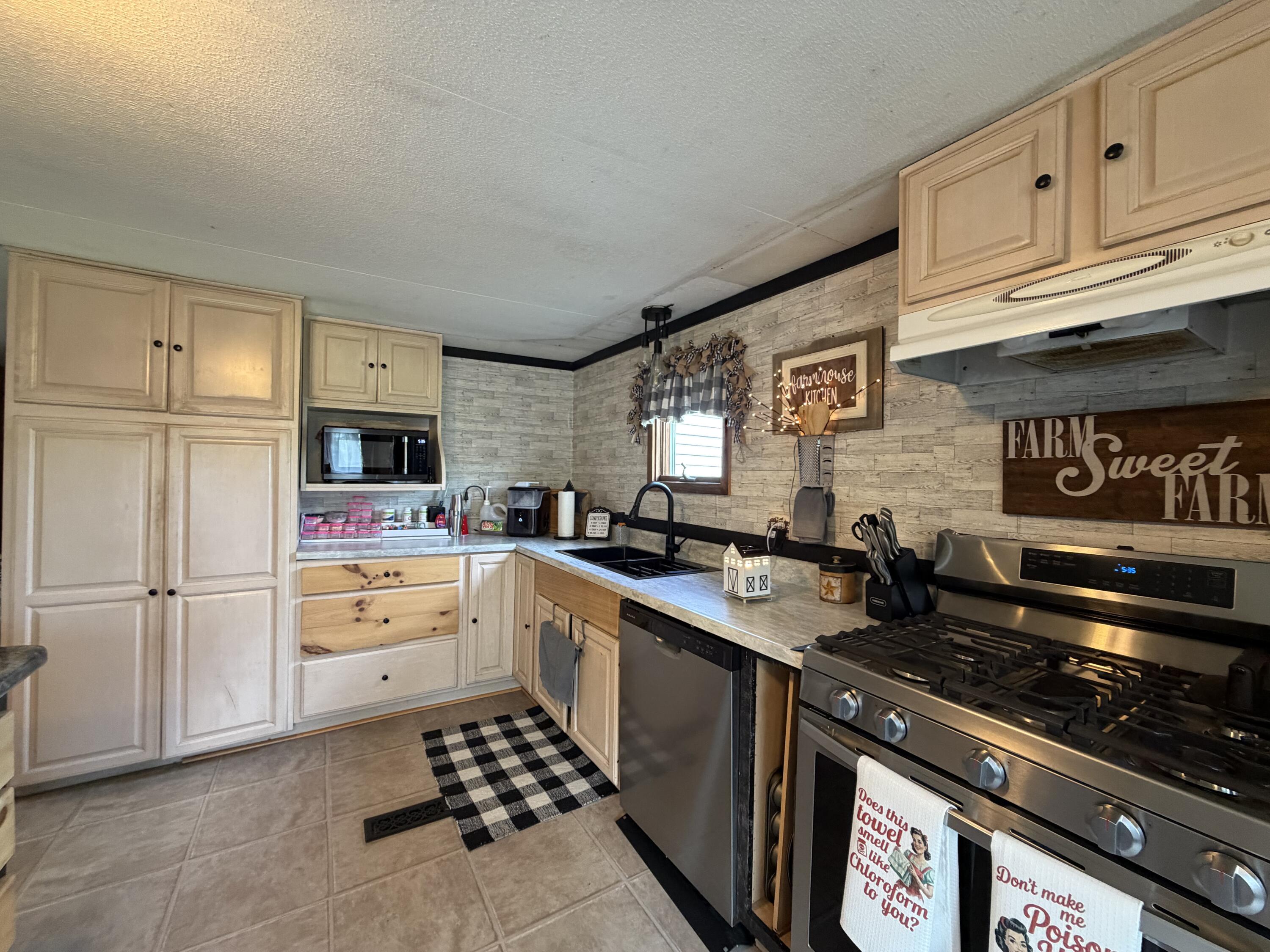 1245 Ward Hill Road Plymouth, ME 04969 - Photo 11 of 88 IMG_5064