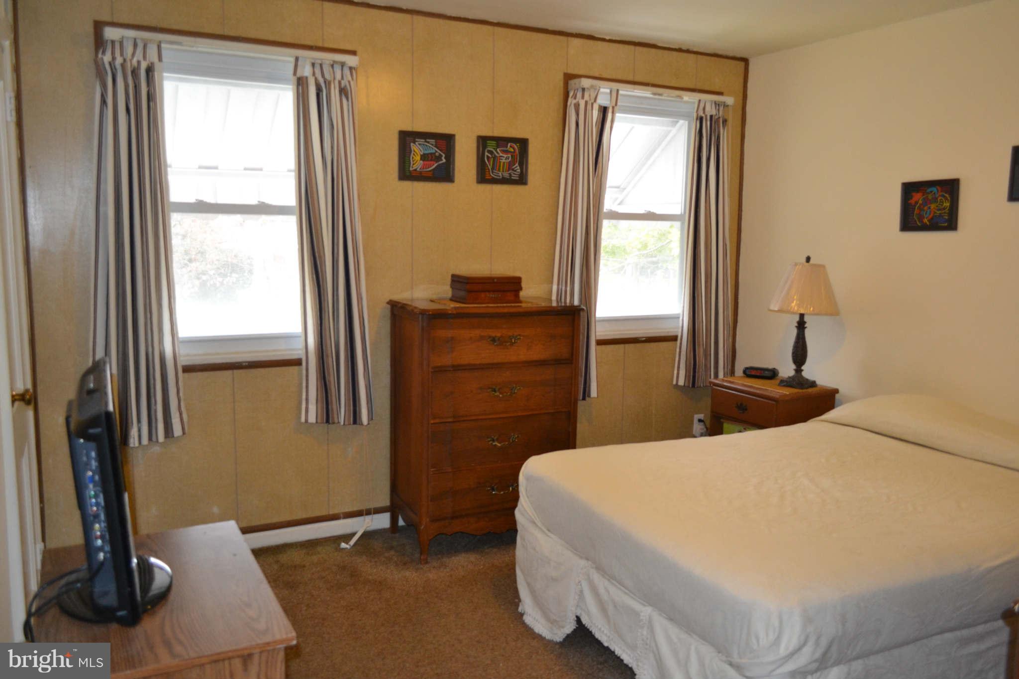 1033 Stamford Road Baltimore, MD 21229 - Photo 12 of 27 Bedroom