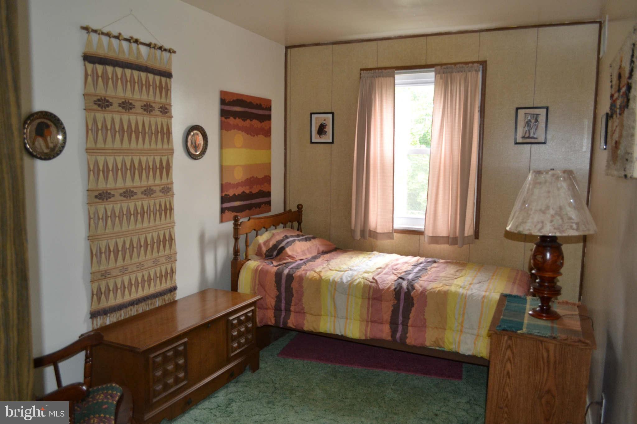 1033 Stamford Road Baltimore, MD 21229 - Photo 13 of 27 Bedroom