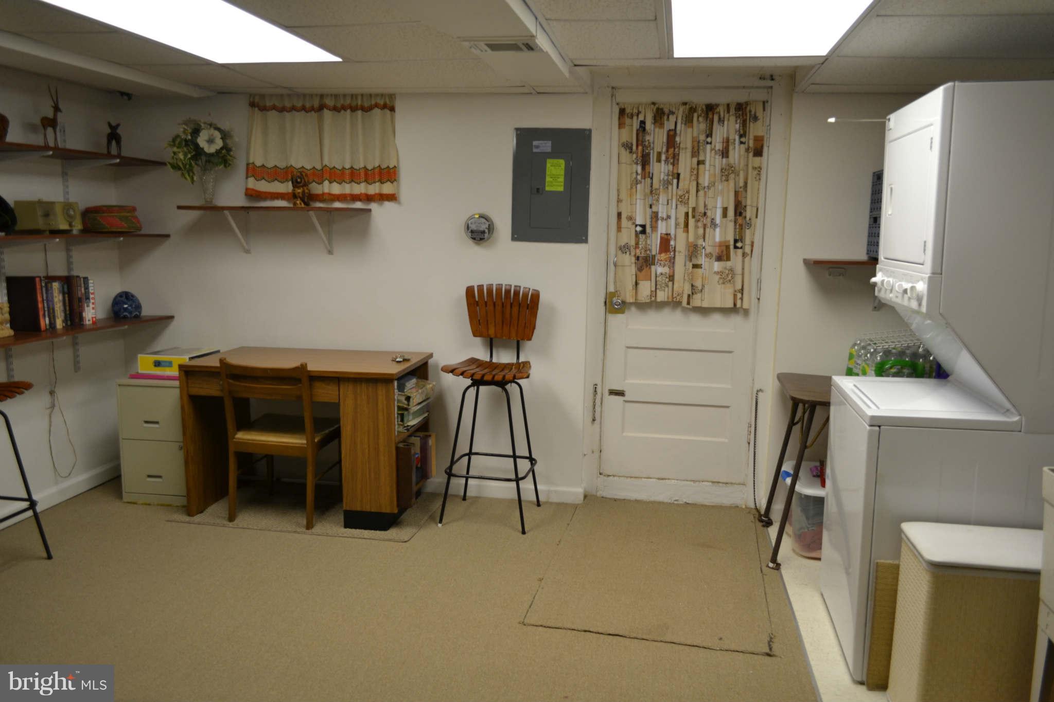 1033 Stamford Road Baltimore, MD 21229 - Photo 21 of 27 Basement