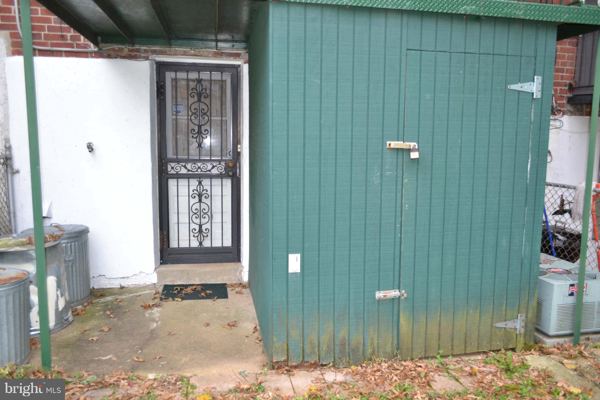 1033 Stamford Road Baltimore, MD 21229 - Photo 24 of 27 Exterior (Rear)