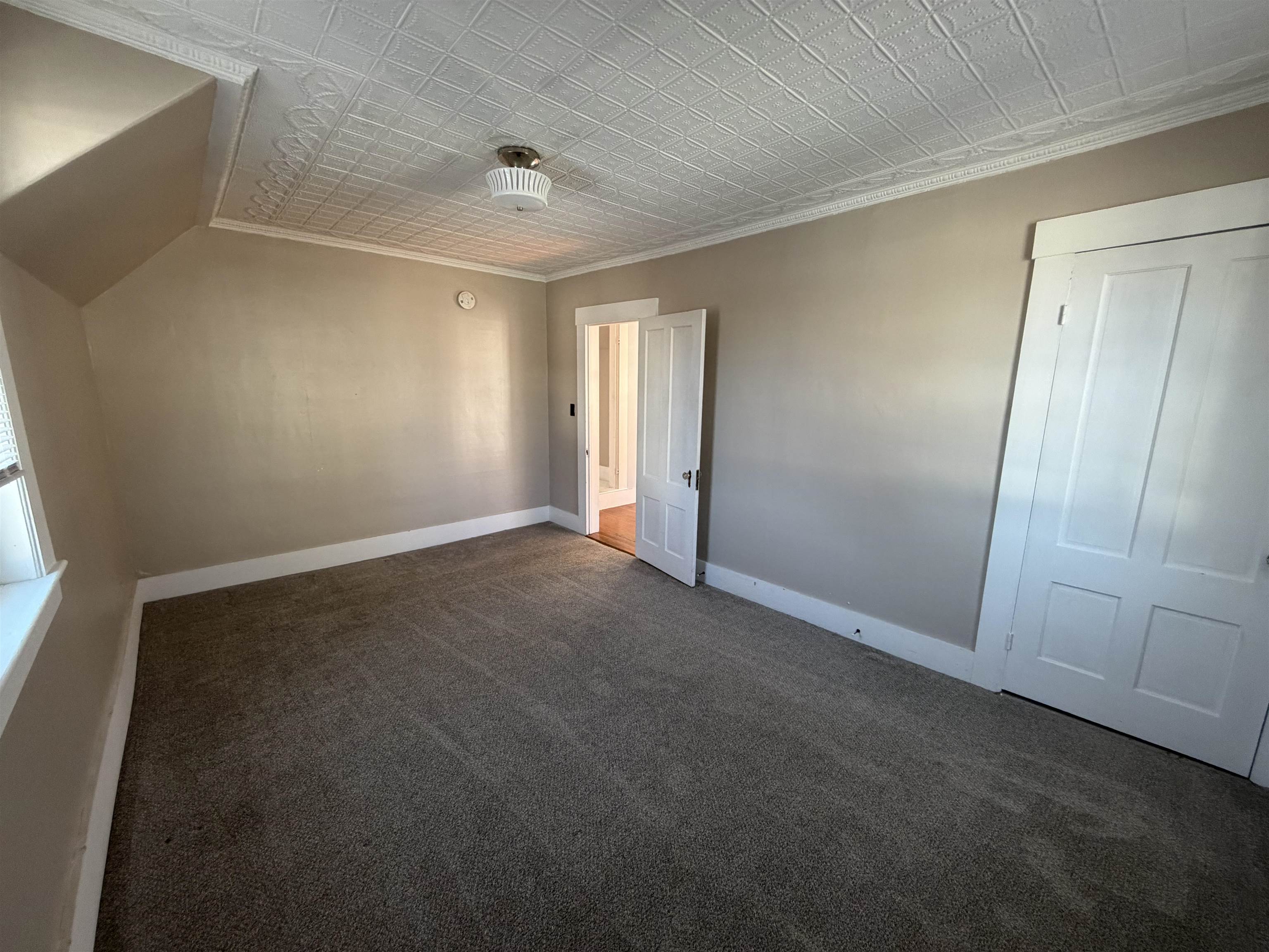 283 Chesley Hill Road Rochester, NH 03839 - Photo 9 of 37