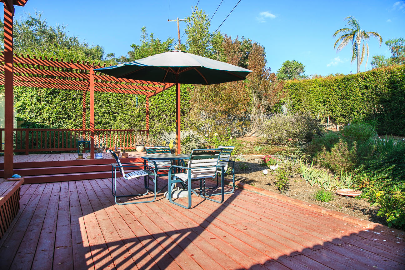 1224 Diana Road Santa Barbara, CA 93103 - Photo 14 of 19 Back Deck