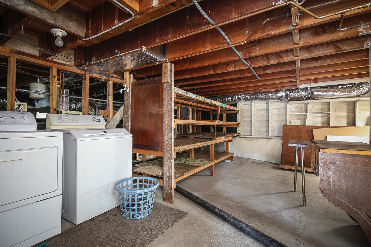 1224 Diana Road Santa Barbara, CA 93103 - Photo 16 of 19 Laundry & Storage Area