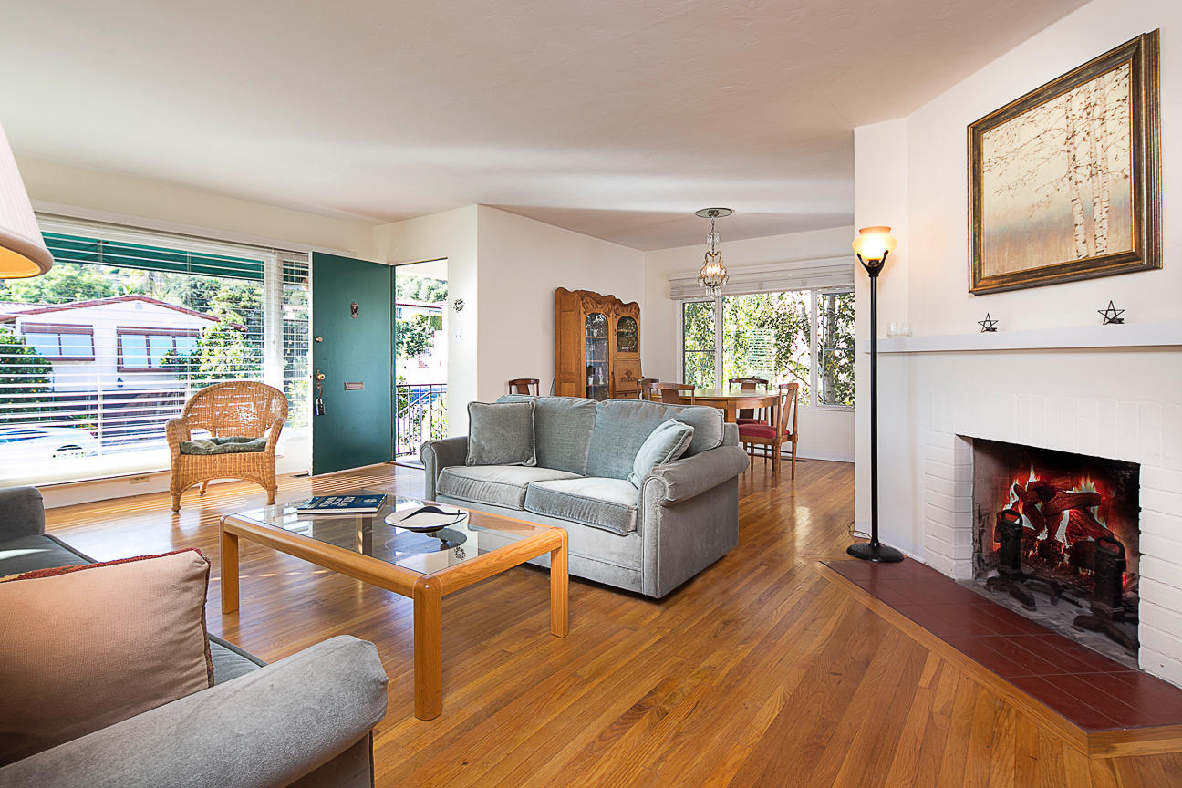 1224 Diana Road Santa Barbara, CA 93103 - Photo 3 of 19 Living Area
