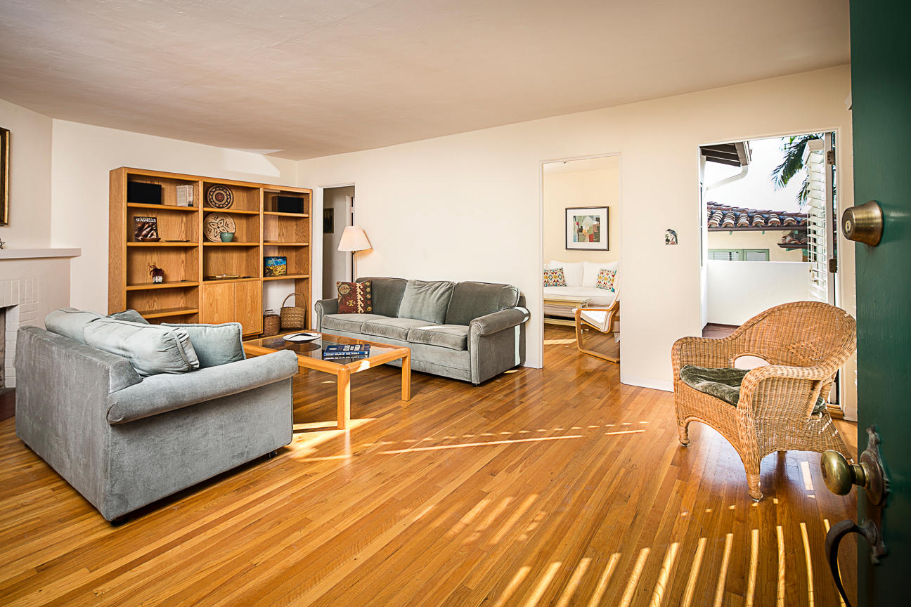1224 Diana Road Santa Barbara, CA 93103 - Photo 5 of 19 Living Room from Entry