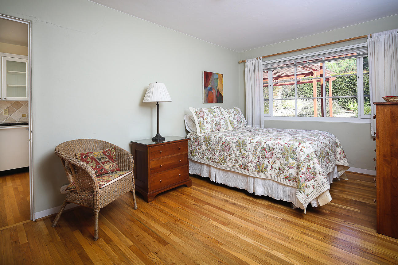 1224 Diana Road Santa Barbara, CA 93103 - Photo 10 of 19 Bedroom 1