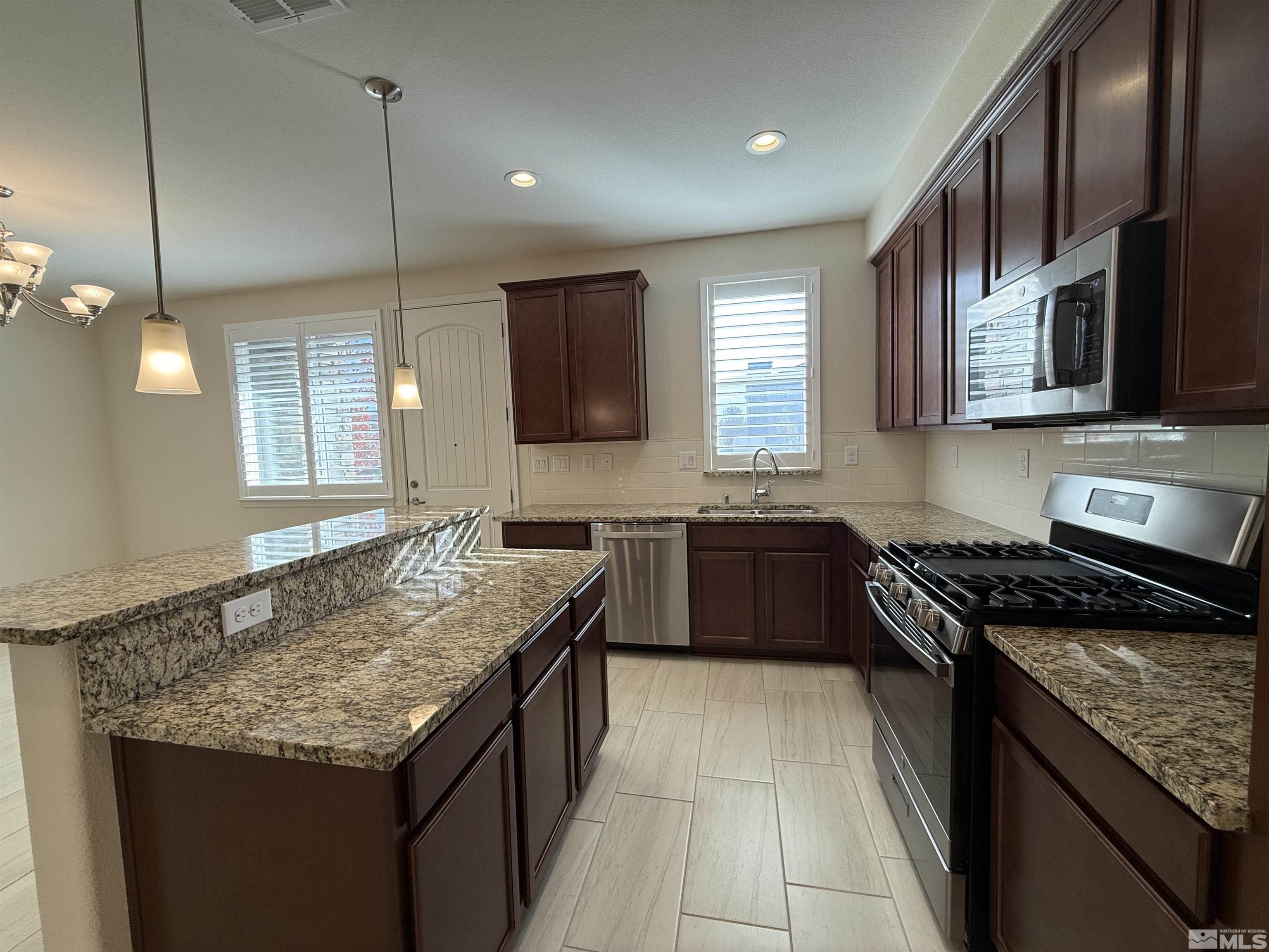 1043 Arbor Road Carson City, NV 89701 - Photo 5 of 37 Photo 5