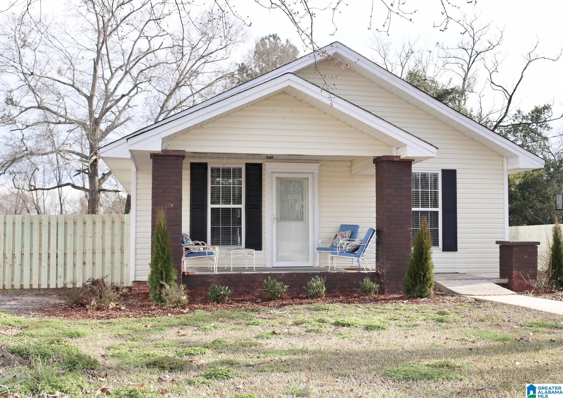 1003 2nd Avenue Clanton, AL 35045 - Photo 1 of 24