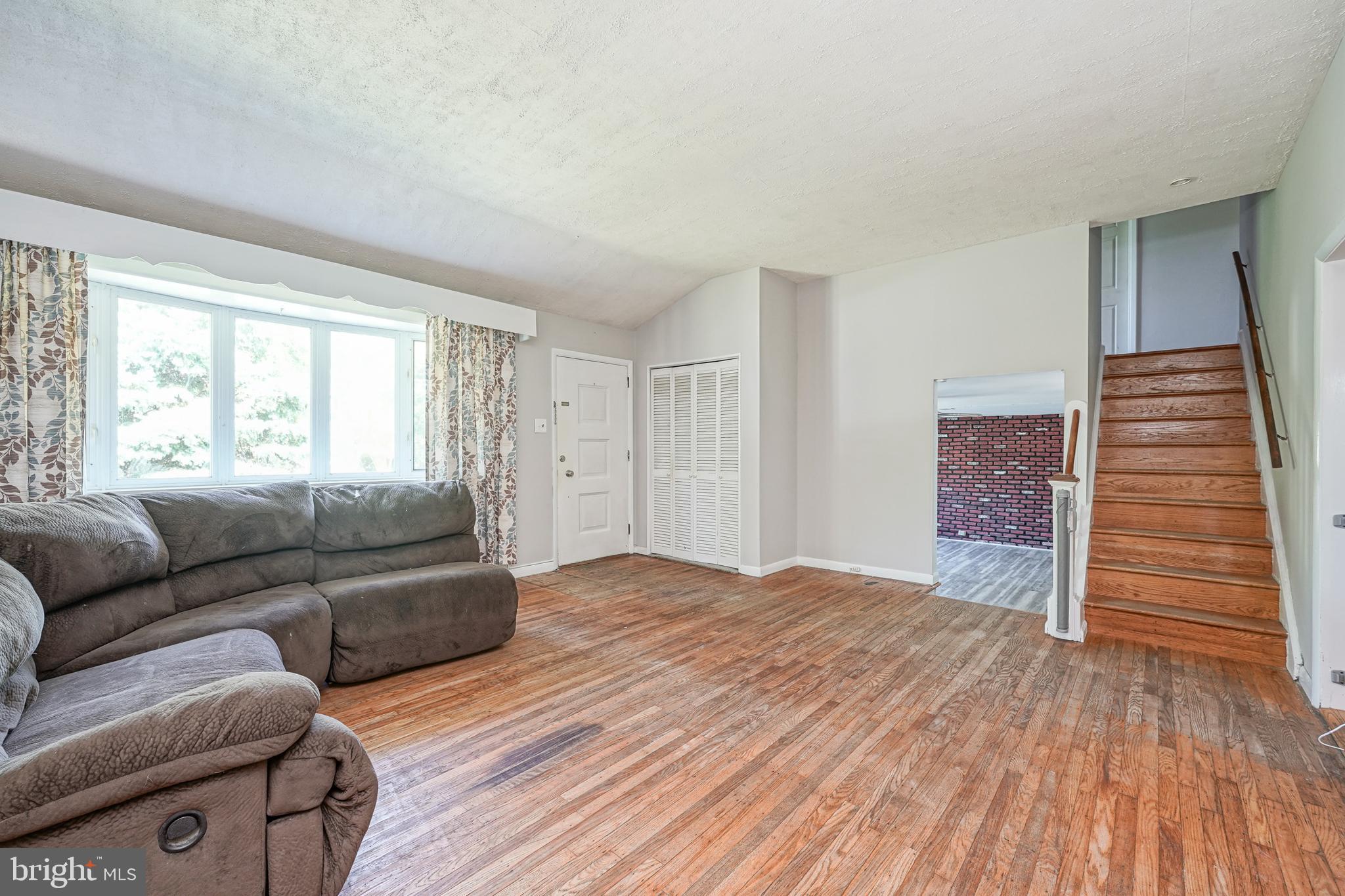 113 South Burnt Mill Road Voorhees, NJ 08043 - Photo 7 of 36 Plenty of Sunlight