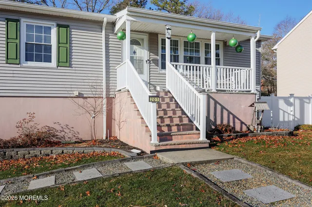 $549,000 | 201 Morningside Street, Toms River, NJ 08757