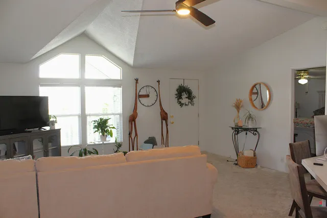 $95,800 | 1318 Mountain Shadows Boulevard, Unit 255, Redding, CA 96003