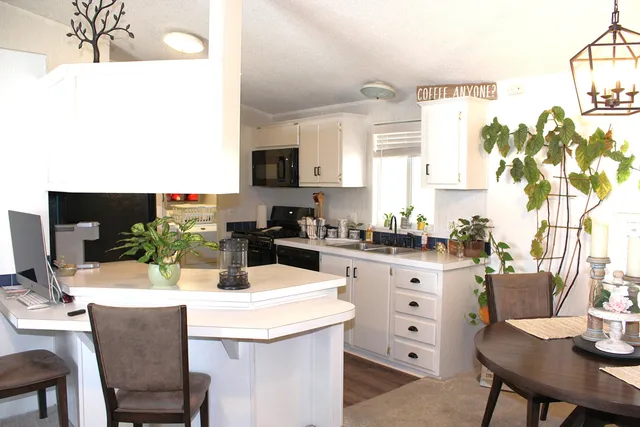 $95,800 | 1318 Mountain Shadows Boulevard, Unit 255, Redding, CA 96003